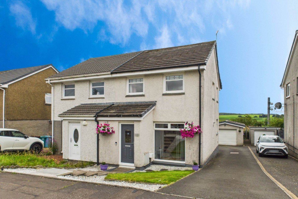 Images for Currieside Avenue, Shotts