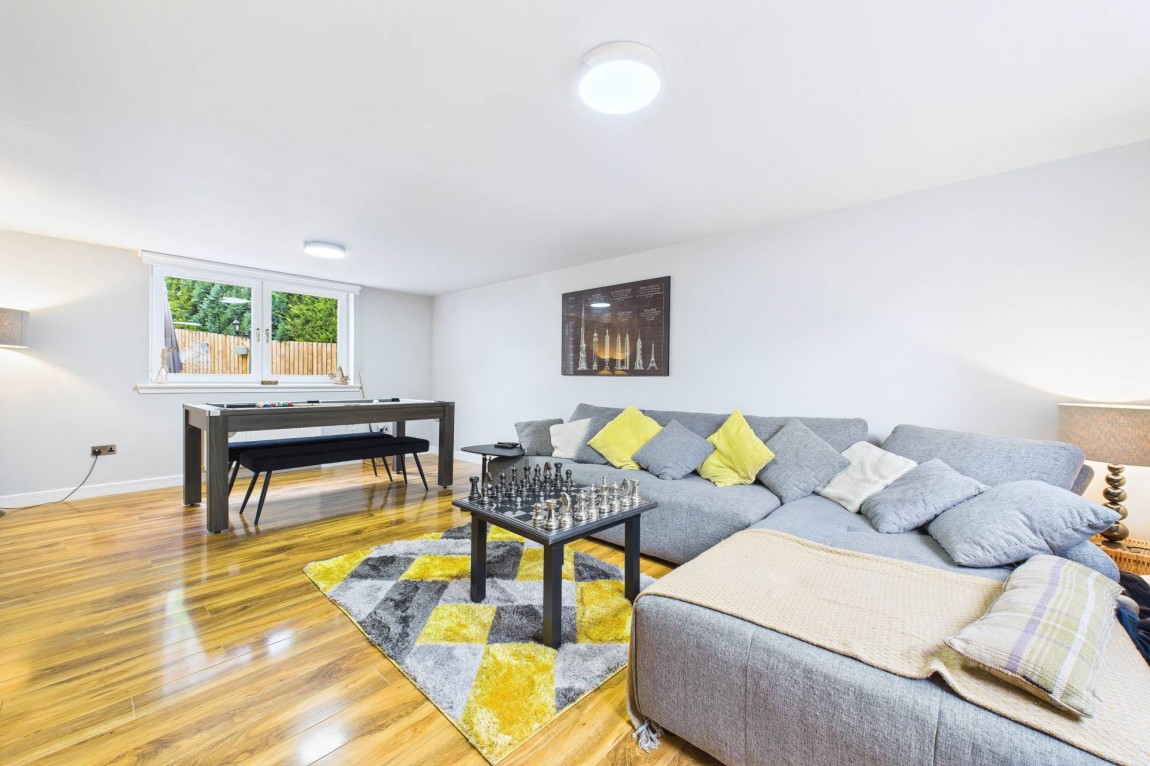Images for Sweethope Gardens, Bothwell