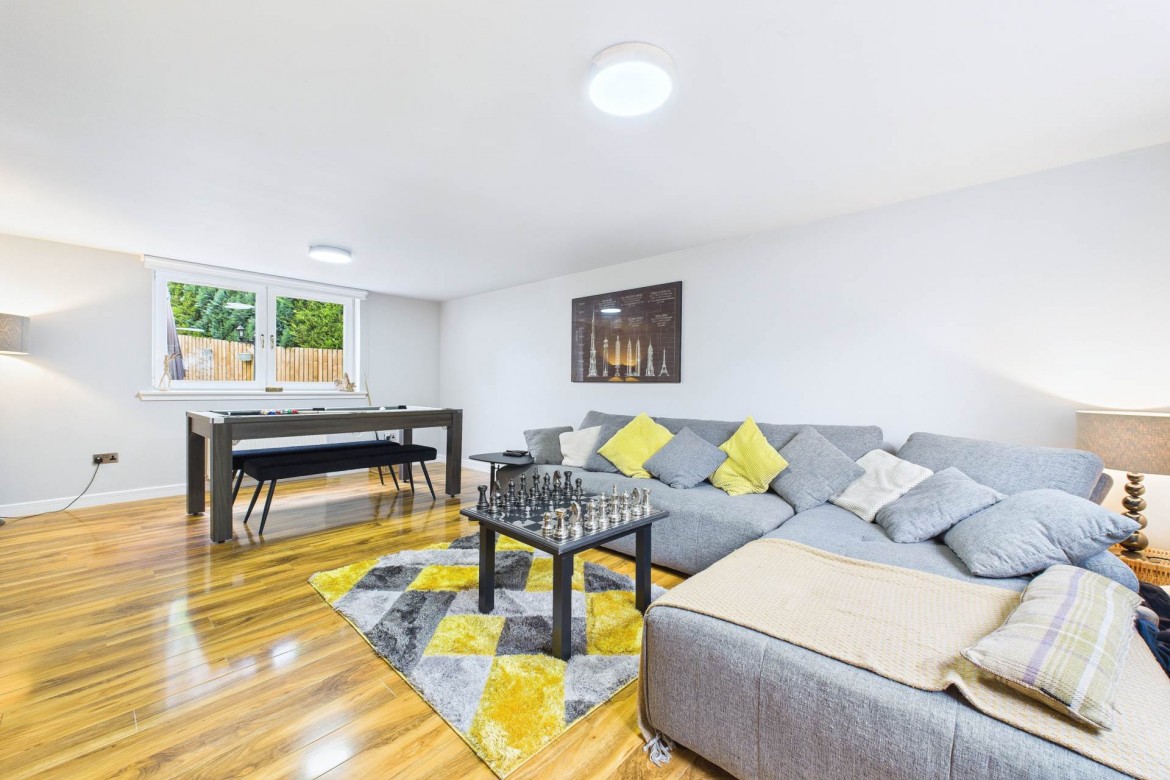 Images for Sweethope Gardens, Bothwell
