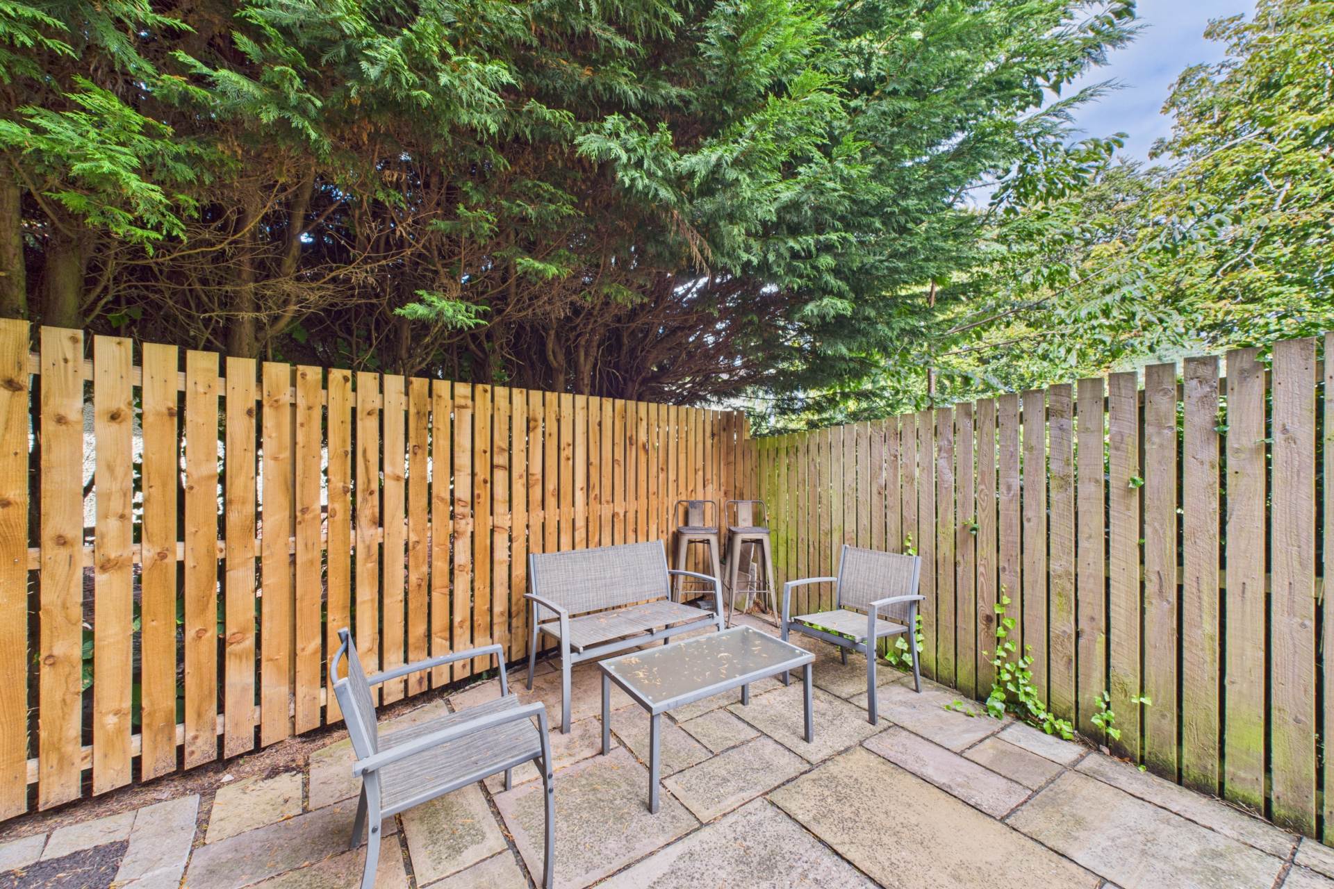 Sweethope Gardens, Bothwell