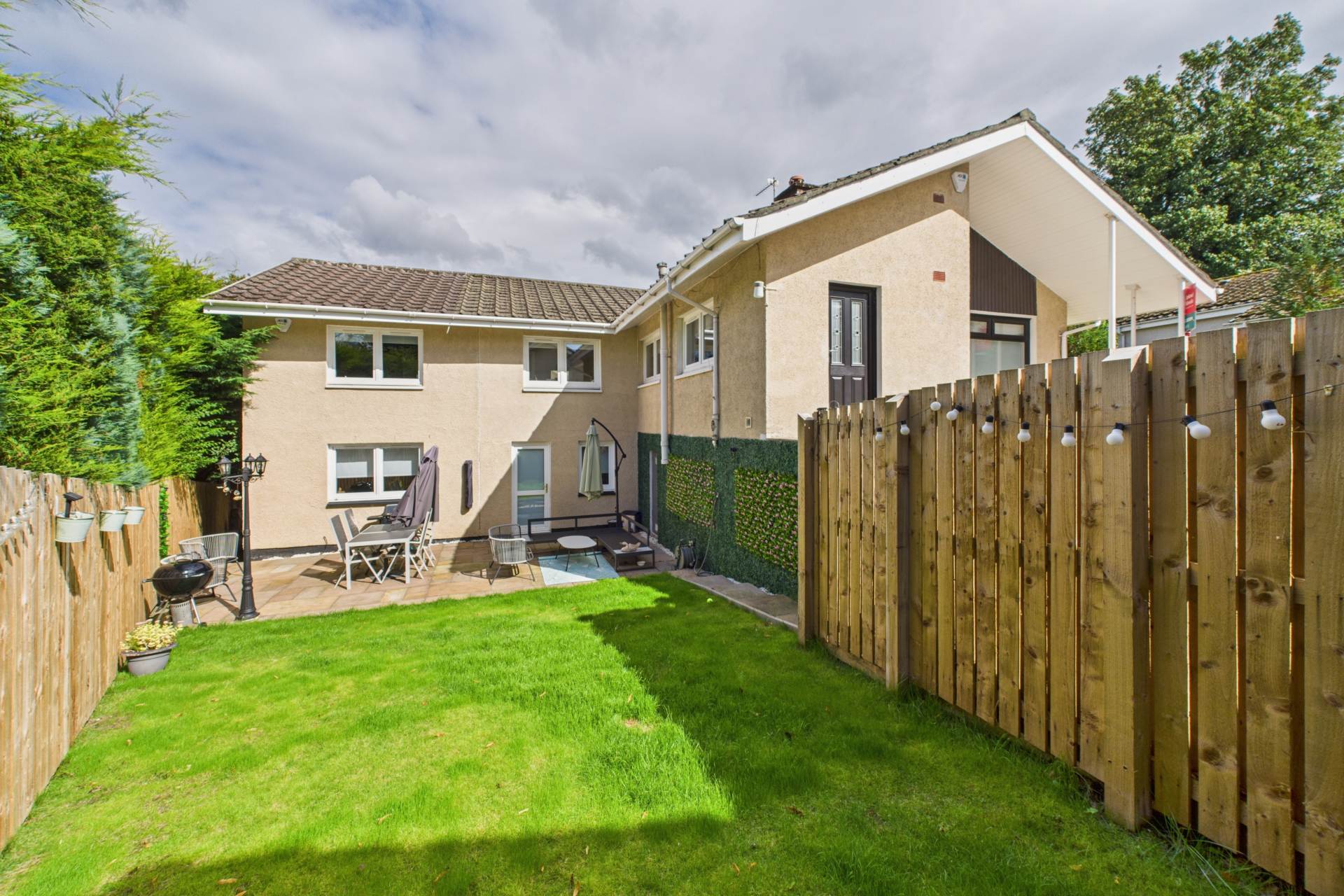 Sweethope Gardens, Bothwell