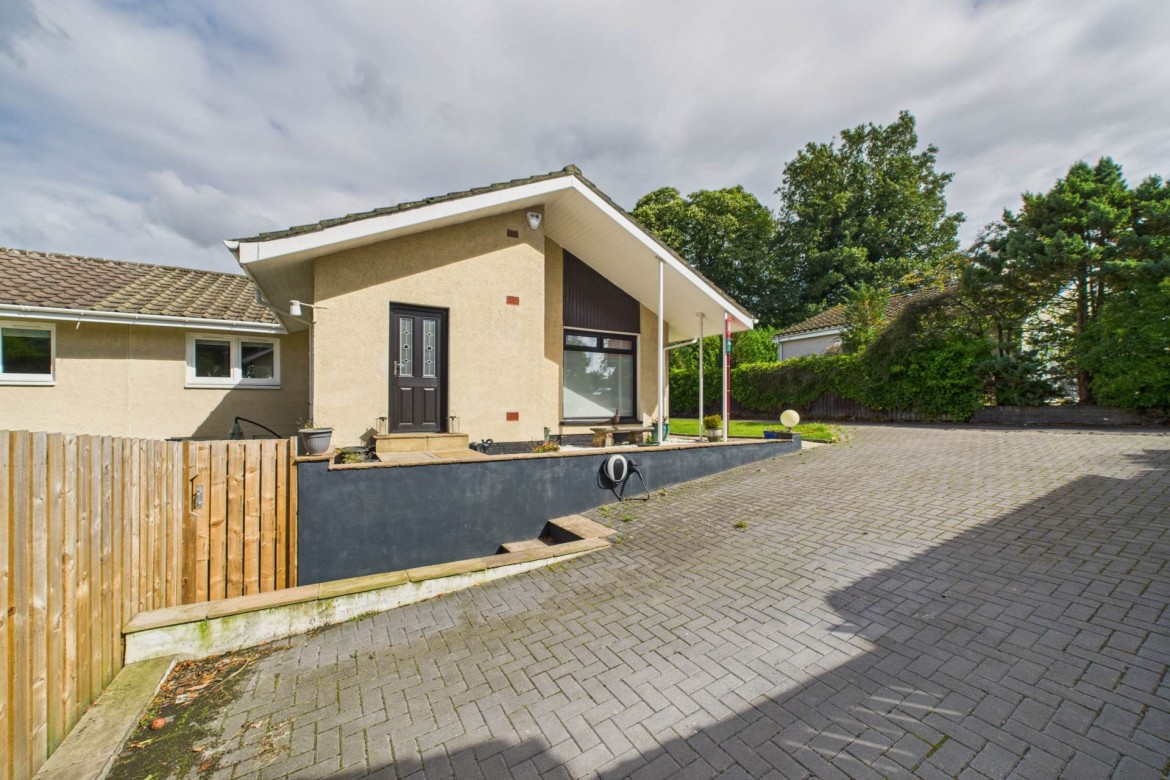 Images for Sweethope Gardens, Bothwell