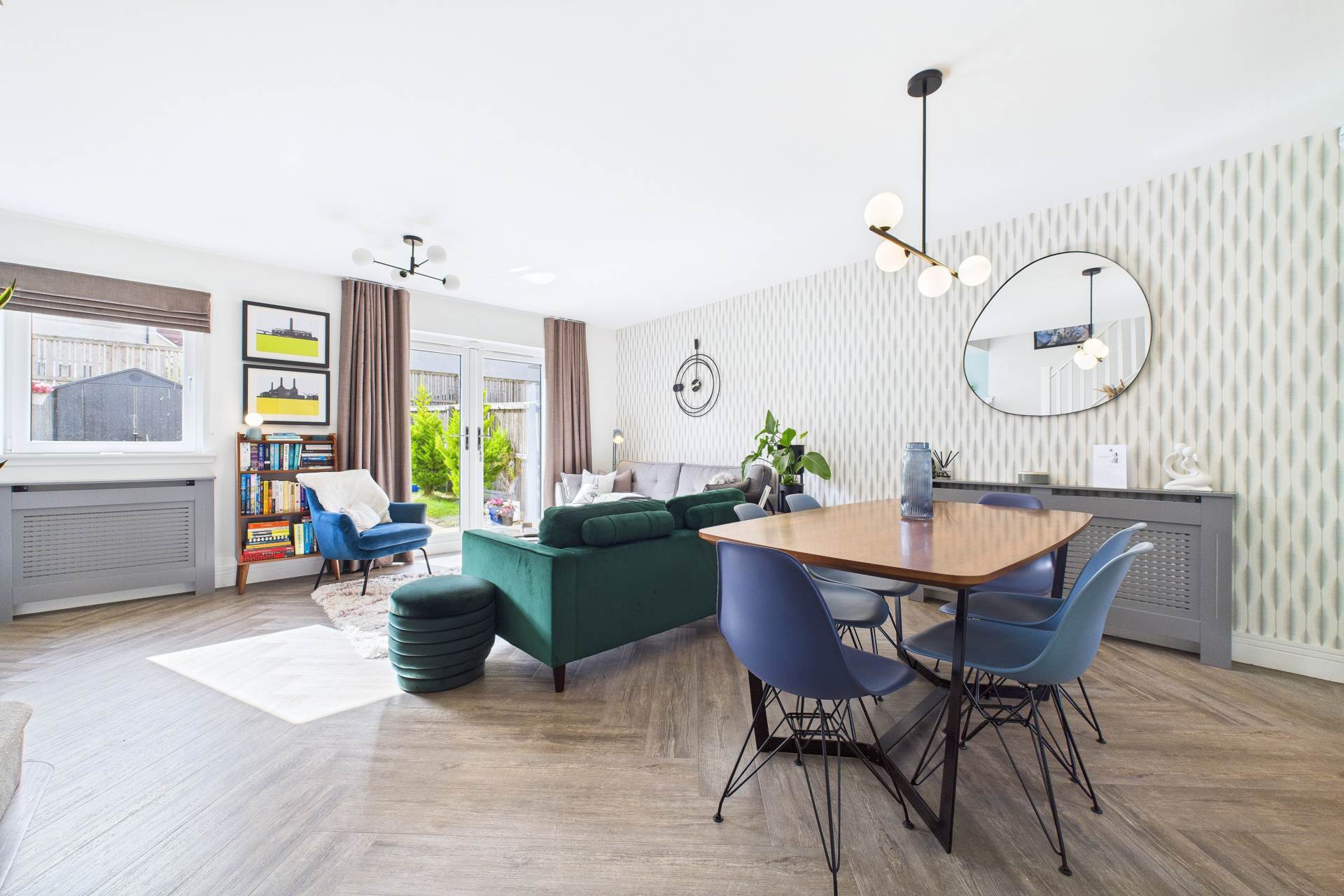 Hareton Place, Jackton