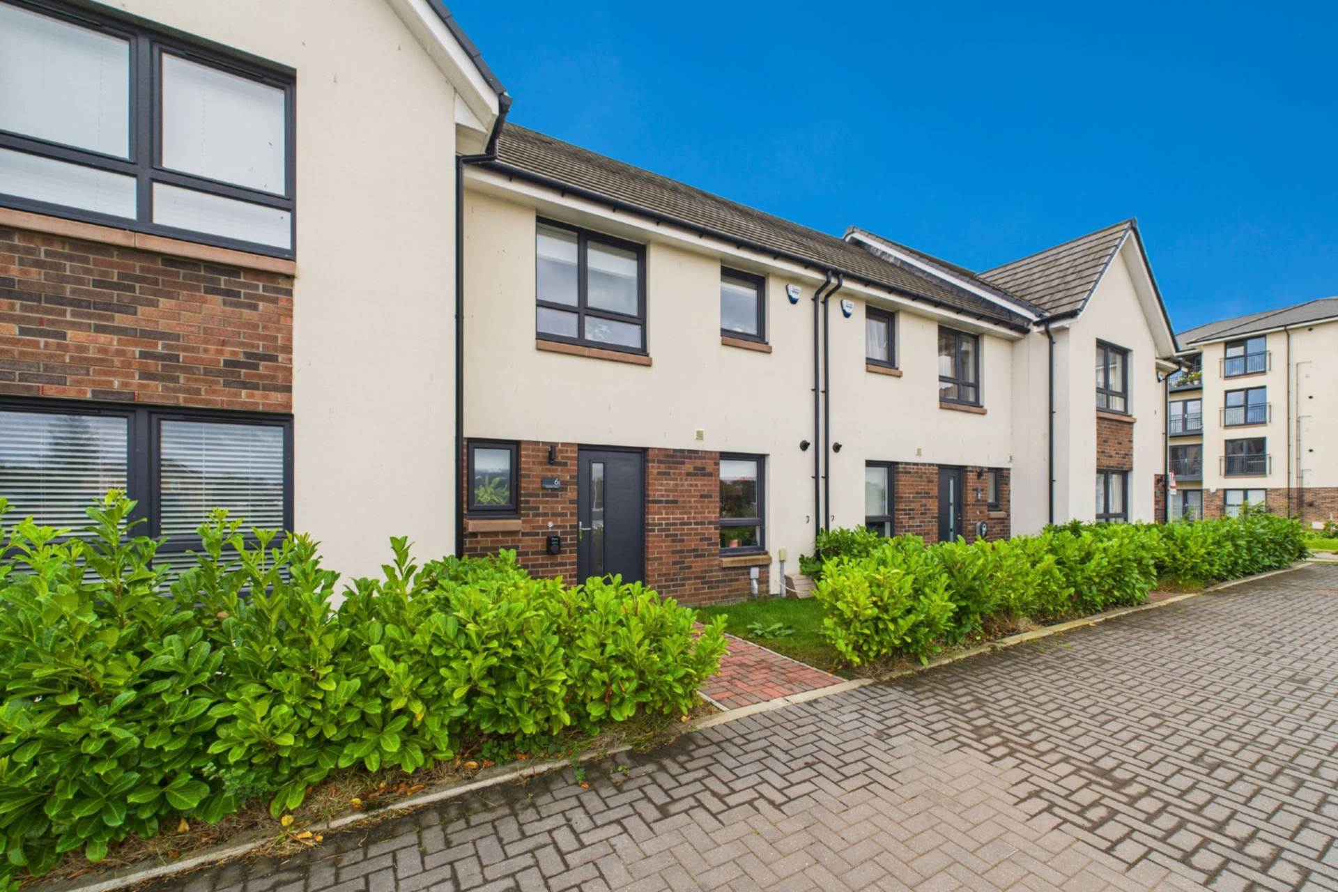 Hareton Place, Jackton