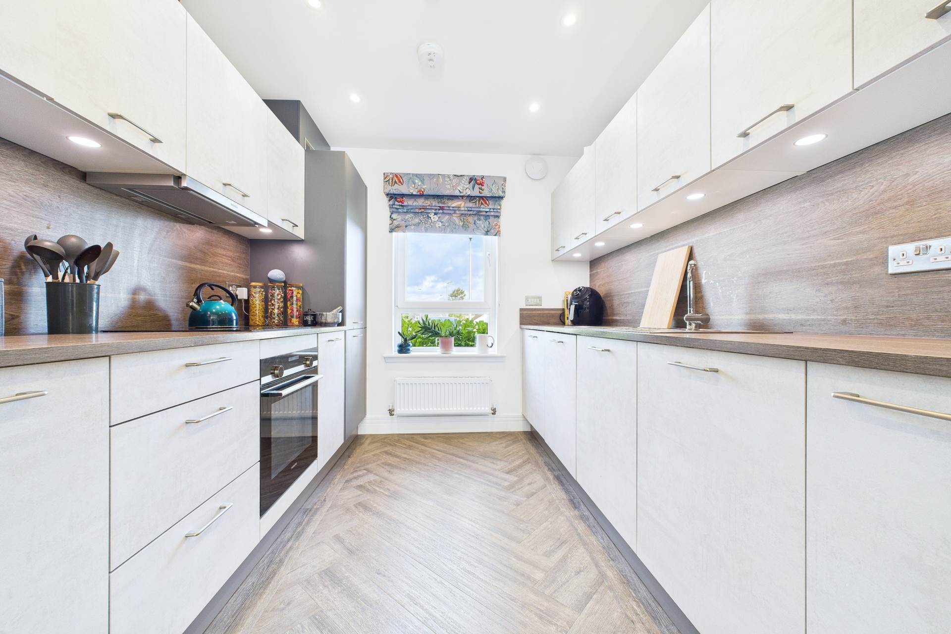 Hareton Place, Jackton