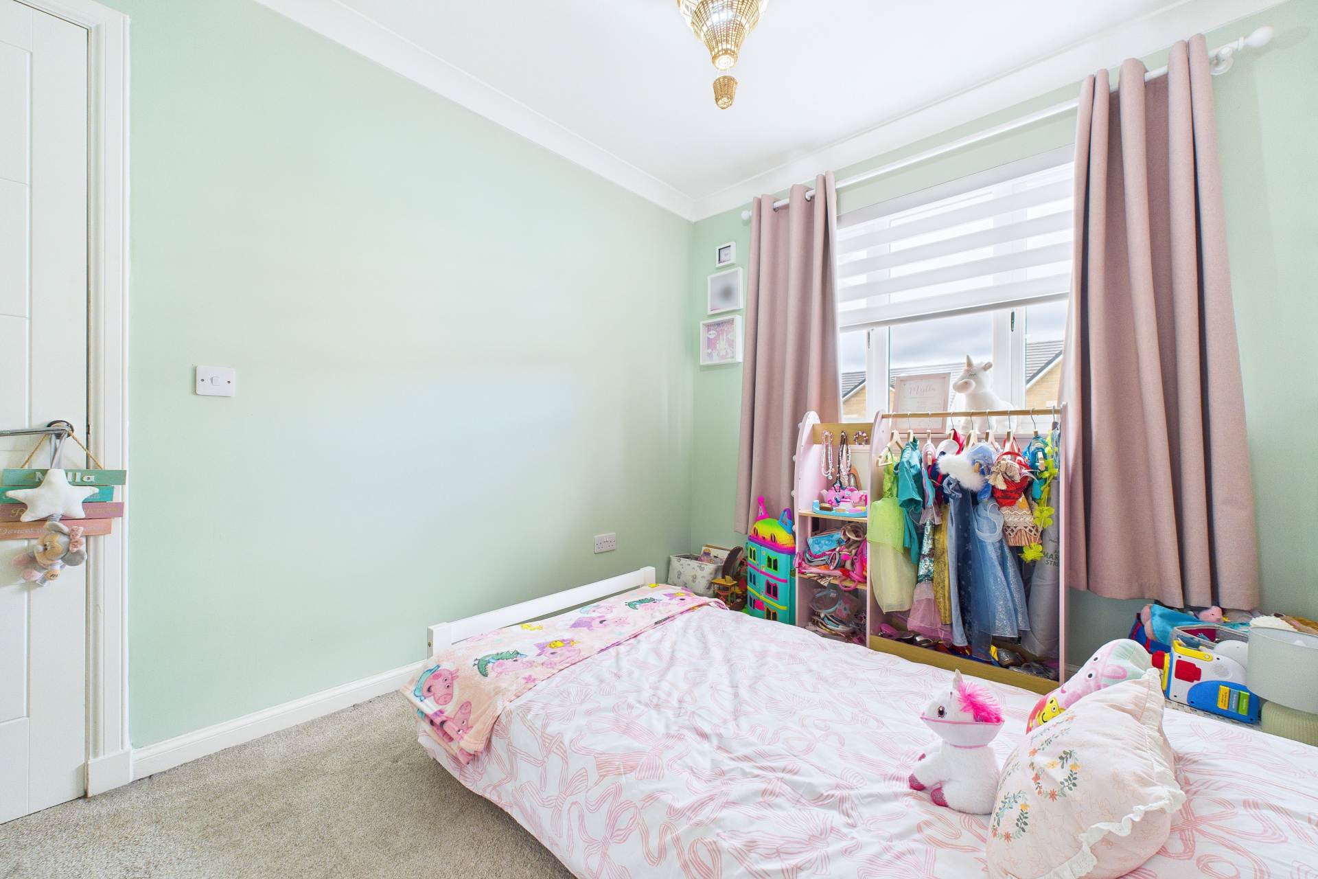 Herbison Crescent, Shotts