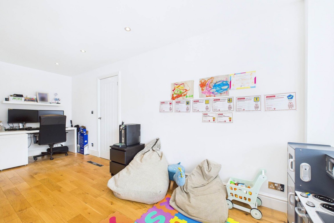 Images for Bancroft, East Kilbride