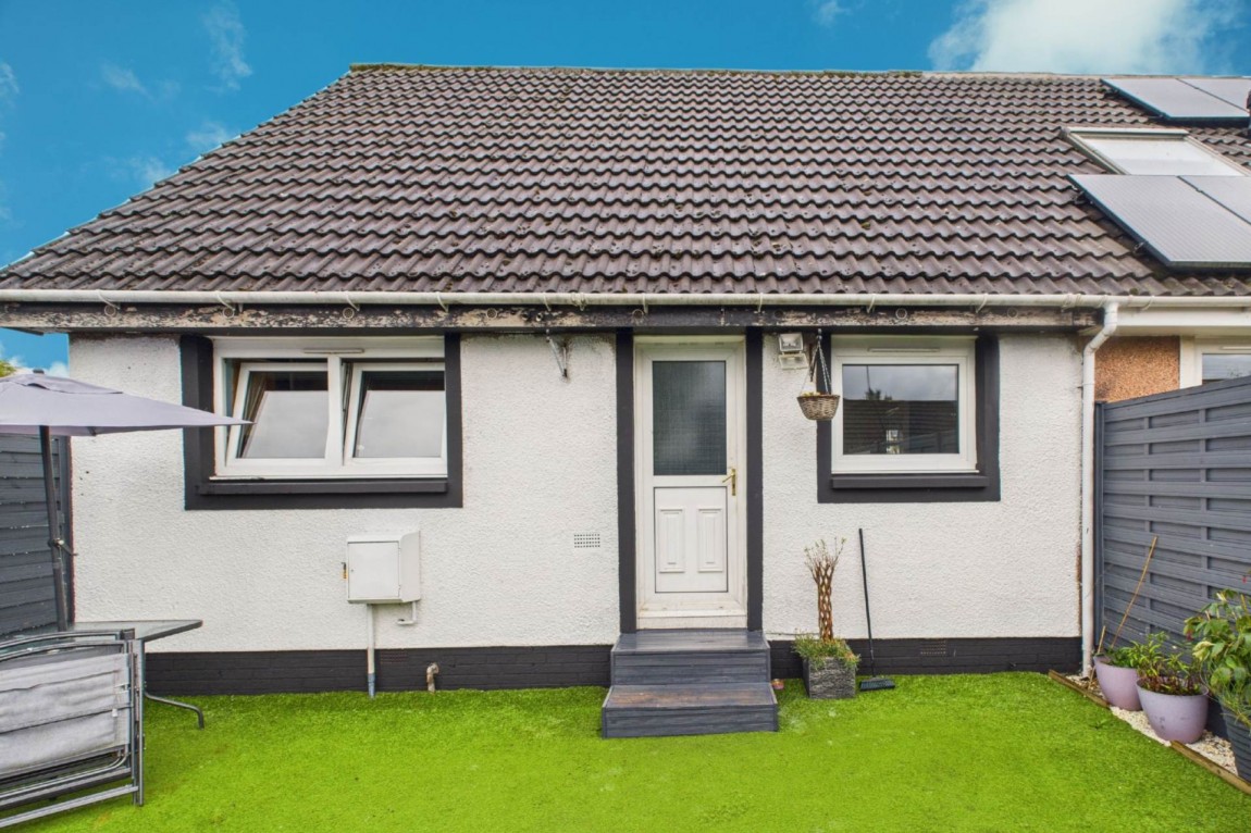 Images for Kew Gardens, Tannochside, Uddingston