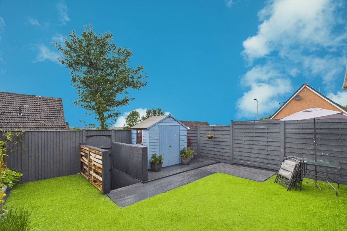 Images for Kew Gardens, Tannochside, Uddingston