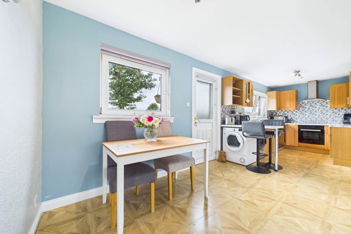 Images for Kew Gardens, Tannochside, Uddingston