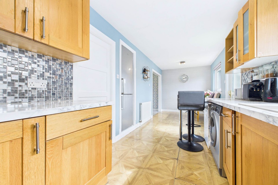 Images for Kew Gardens, Tannochside, Uddingston