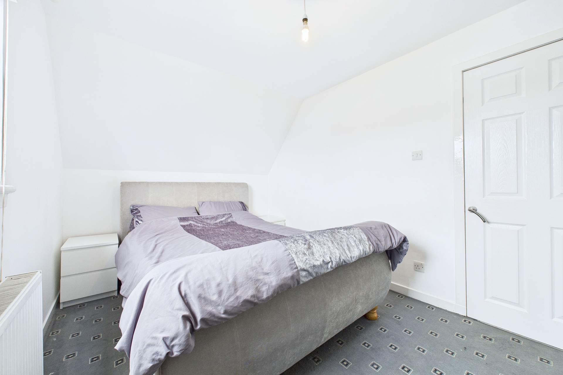 Kew Gardens, Tannochside, Uddingston