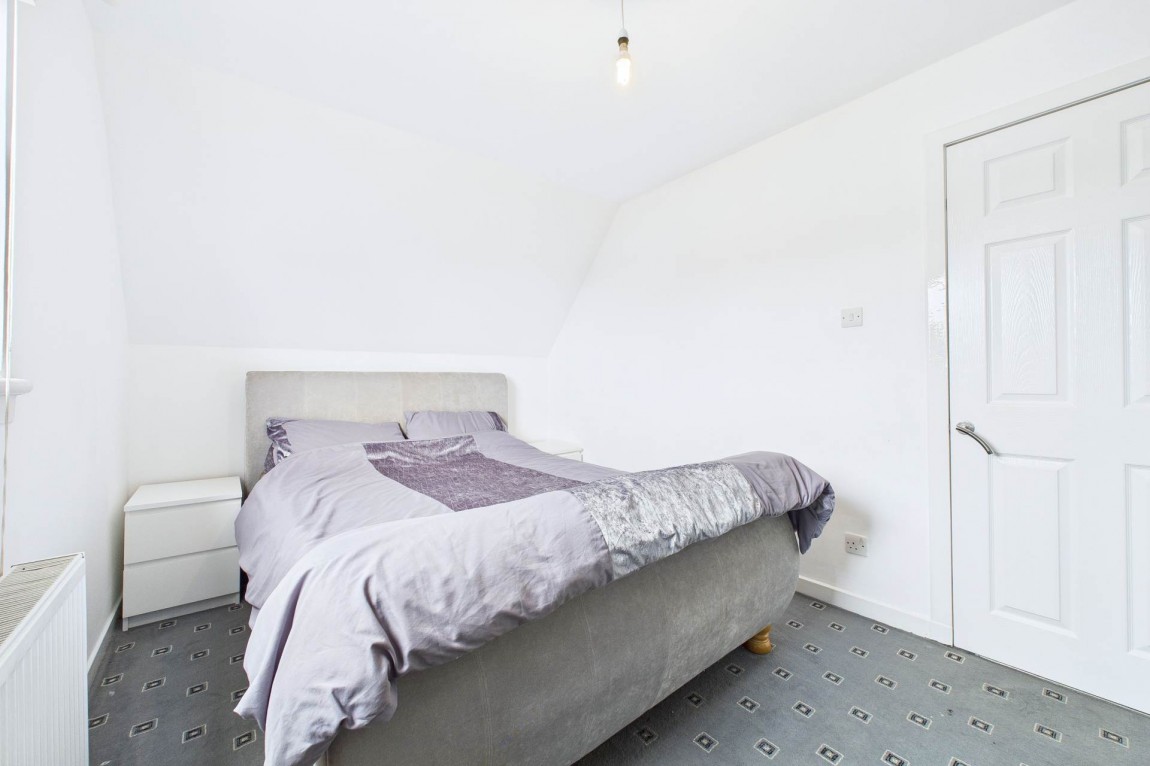 Images for Kew Gardens, Tannochside, Uddingston