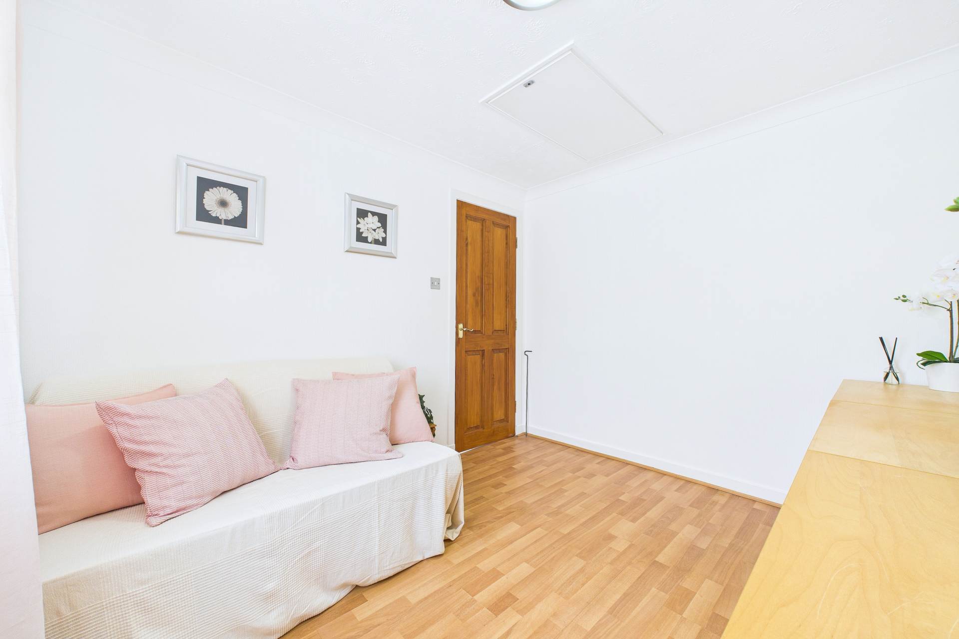 Newmill Gardens, Hartwood