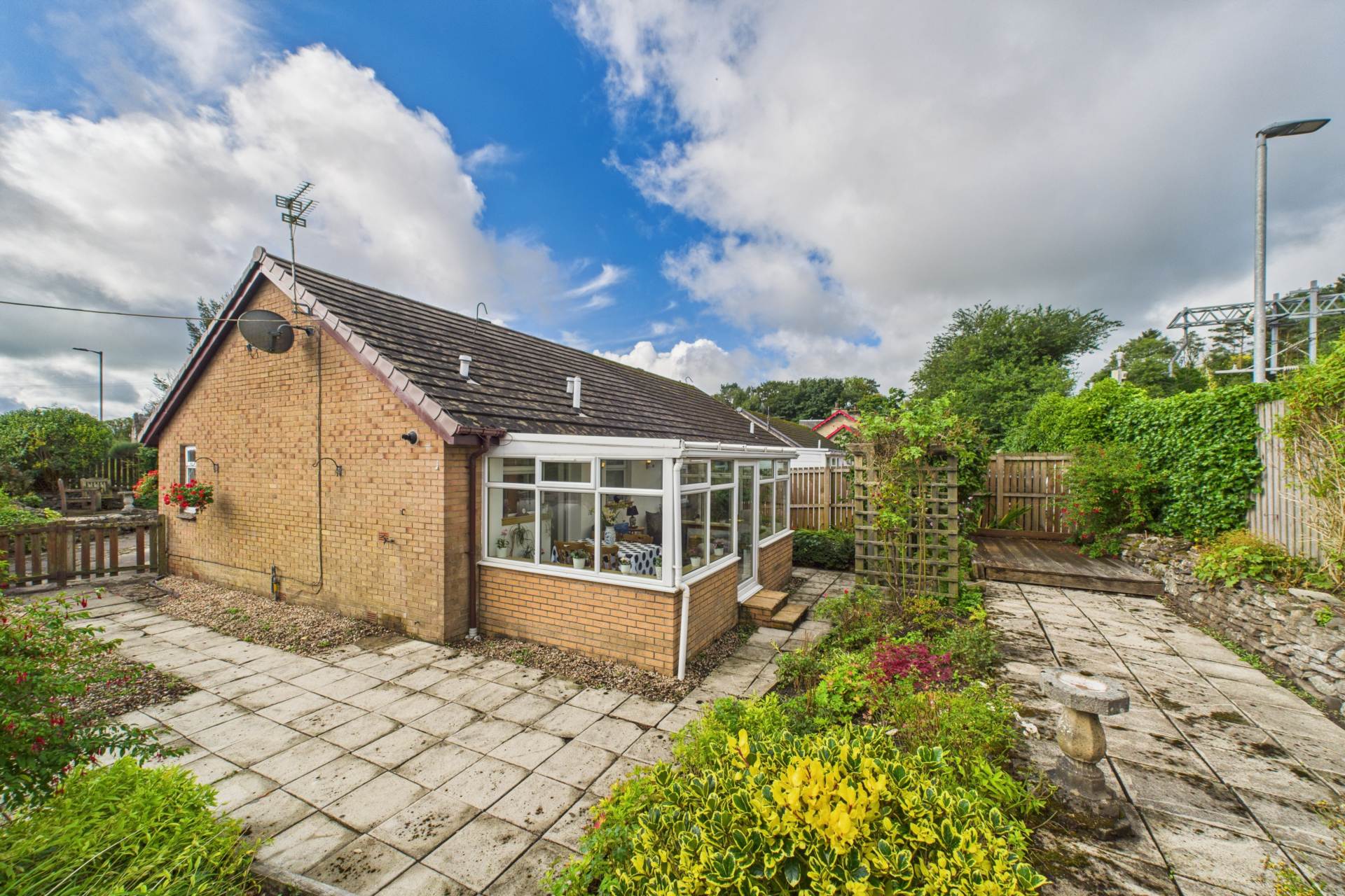 Newmill Gardens, Hartwood