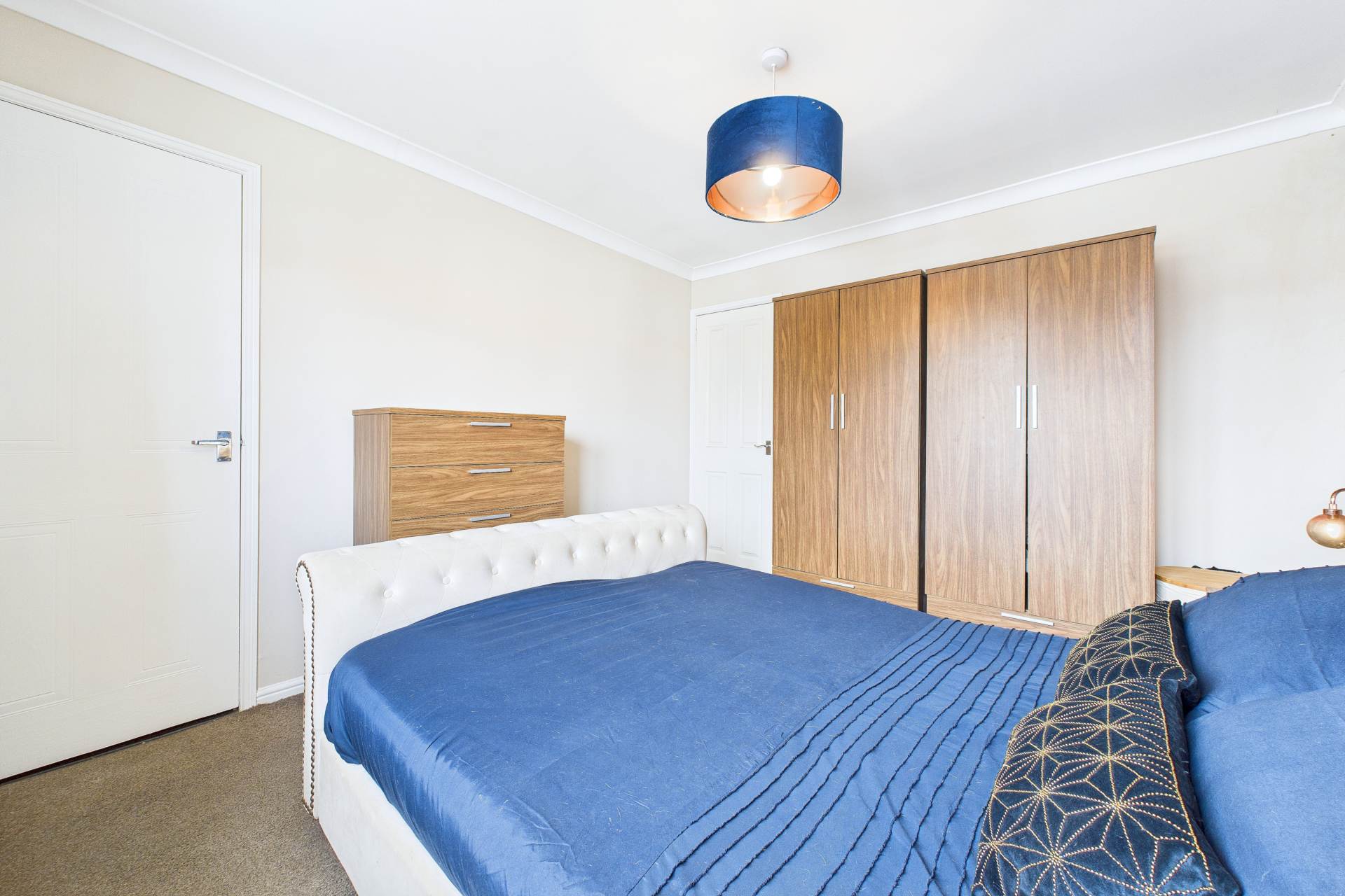 Glendeveron Way, Carfin