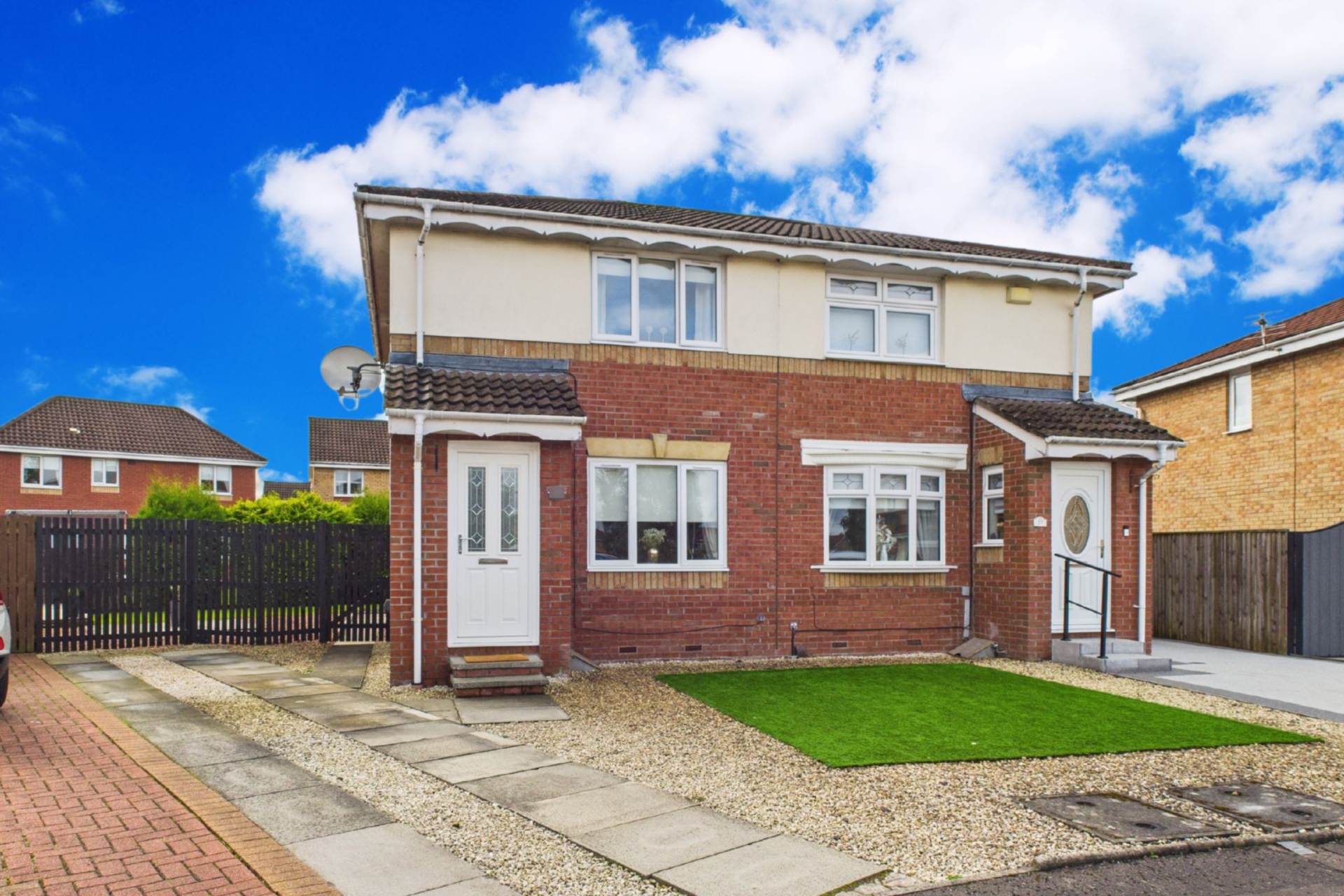 Glendeveron Way, Carfin