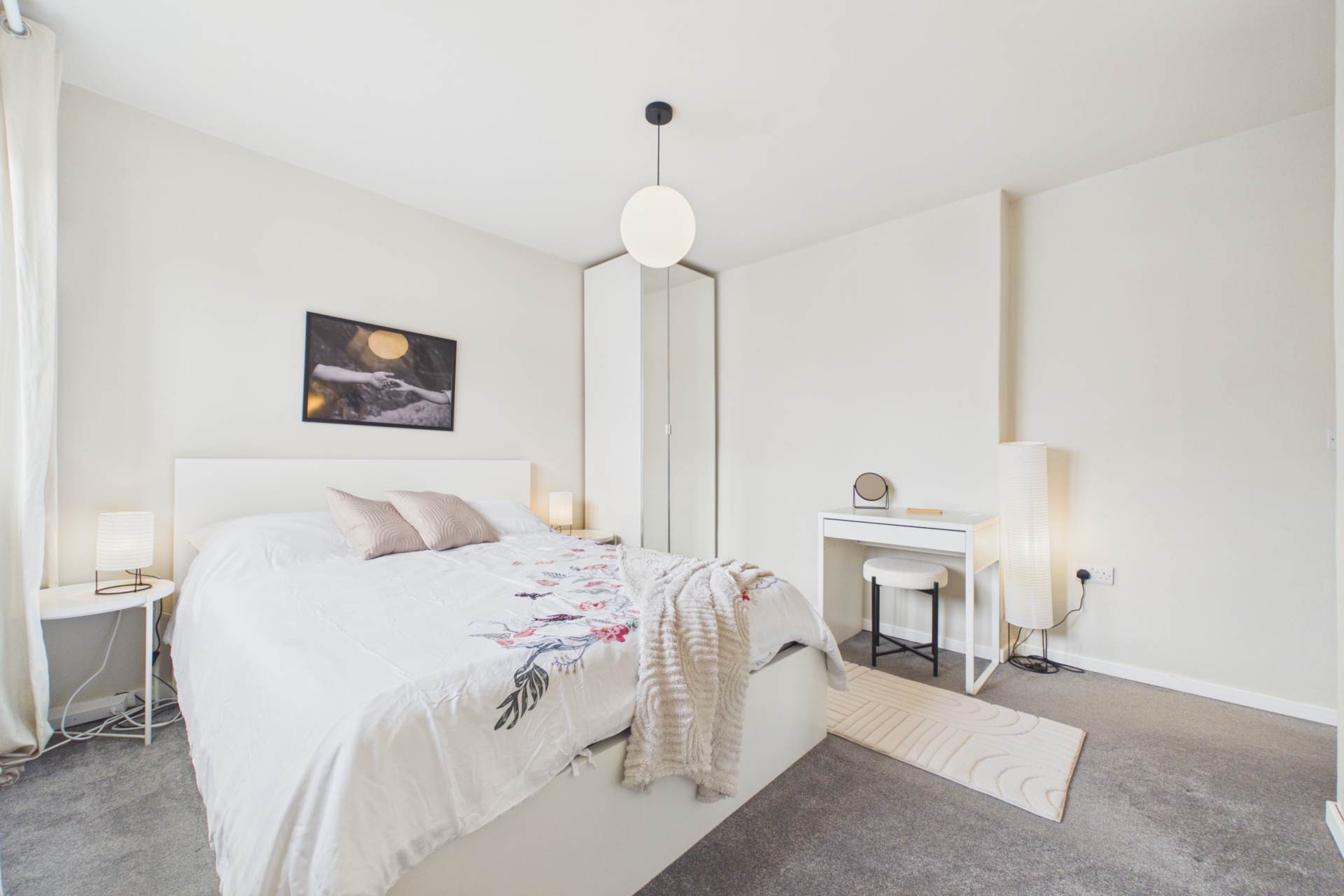 Earn Crescent, Wishaw