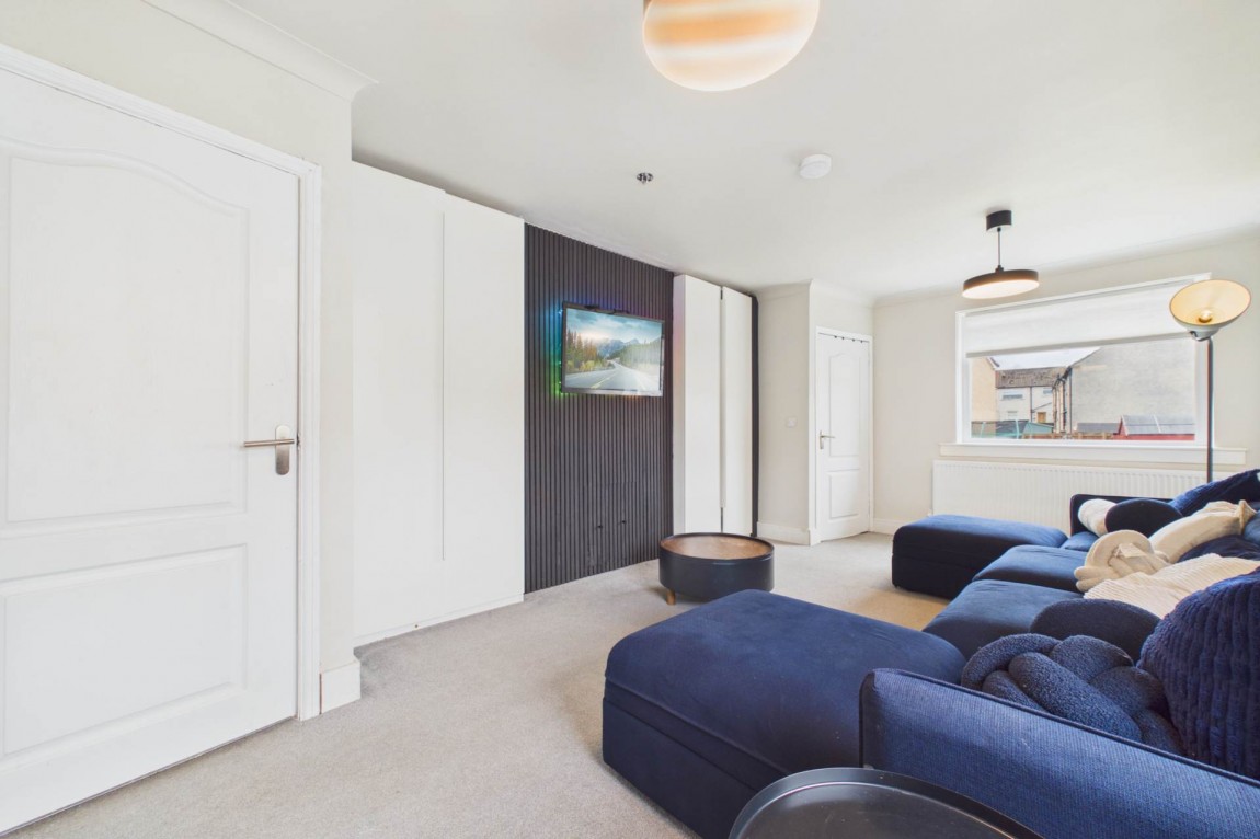 Images for Earn Crescent, Wishaw