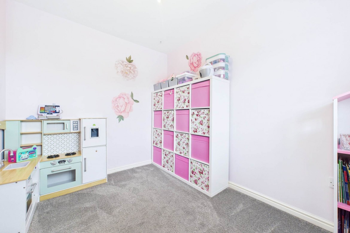 Images for Rootes Grove, Paisley