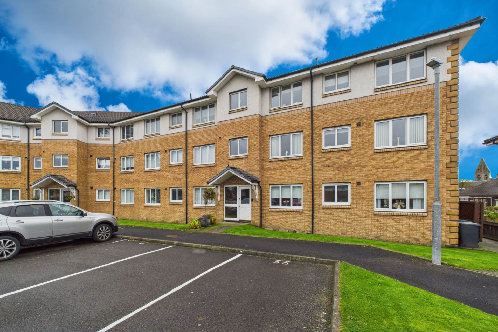Devine Court, Wishaw