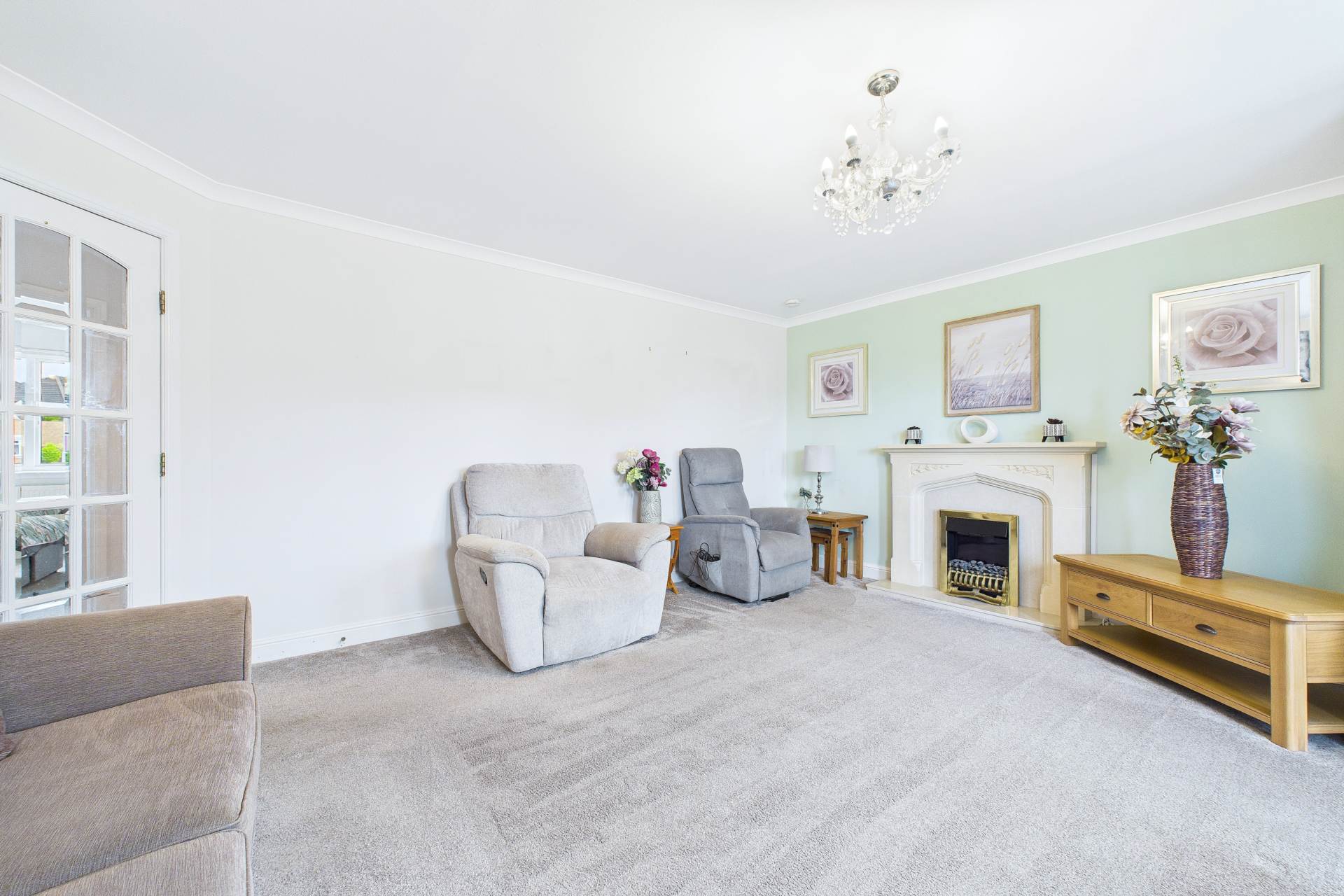 Devine Court, Wishaw