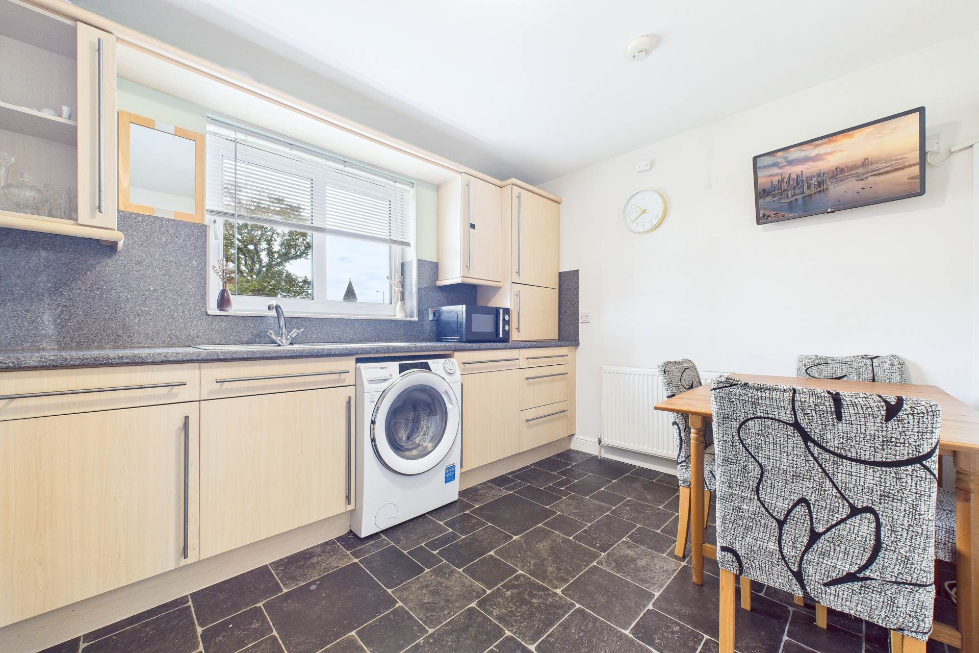 Devine Court, Wishaw