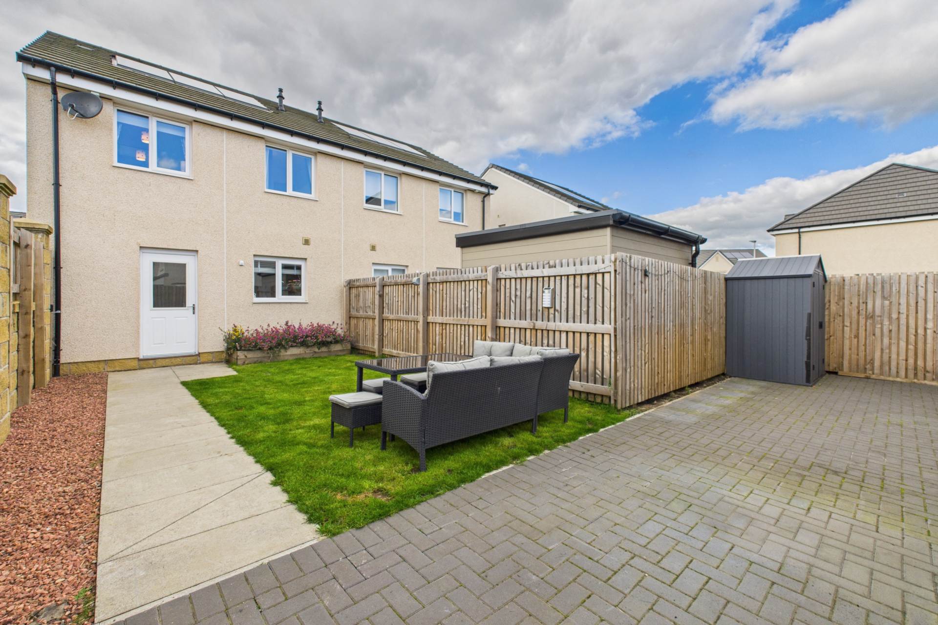 Watervole Crescent, Newton Farm, Cambuslang