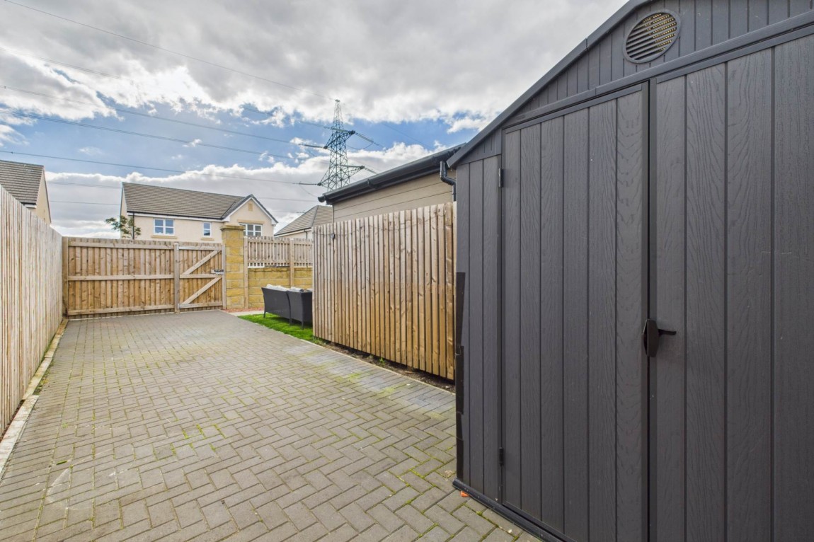 Images for Watervole Crescent, Newton Farm, Cambuslang