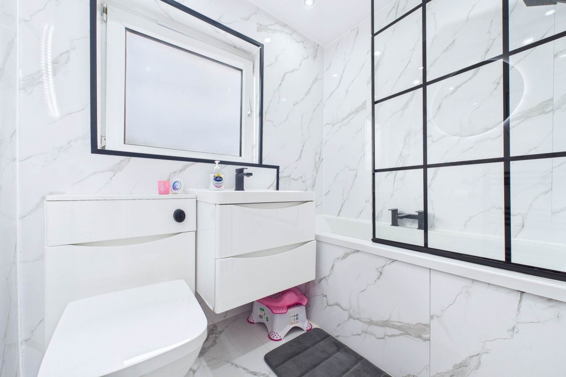 Images for Burnside Crescent, Shotts