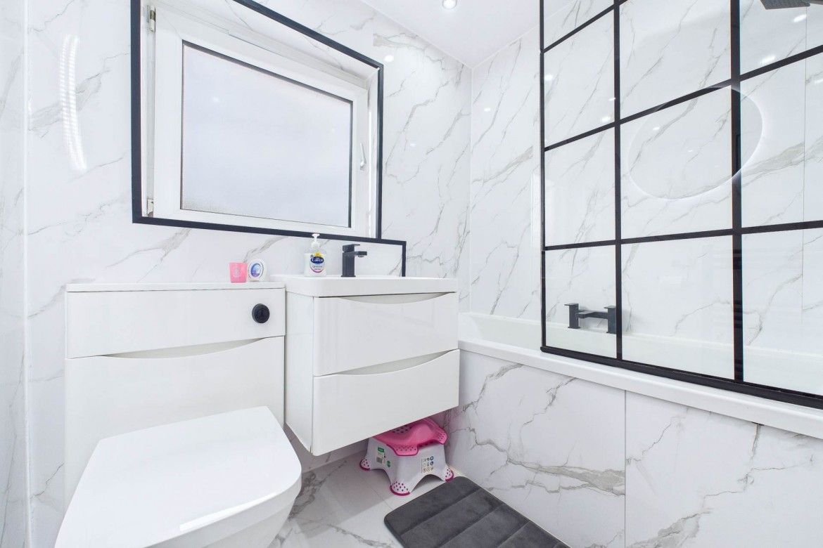Images for Burnside Crescent, Shotts