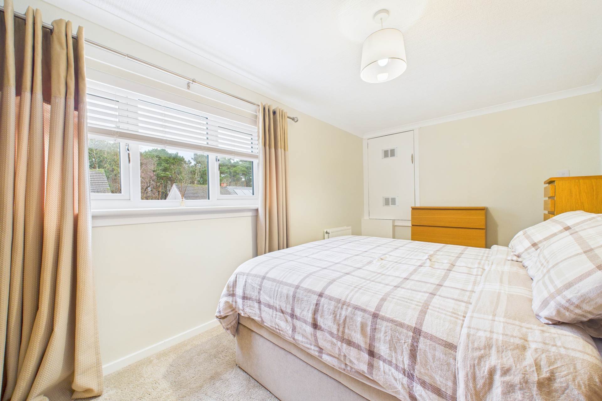 Hazeldean Crescent, Coltness, Wishaw