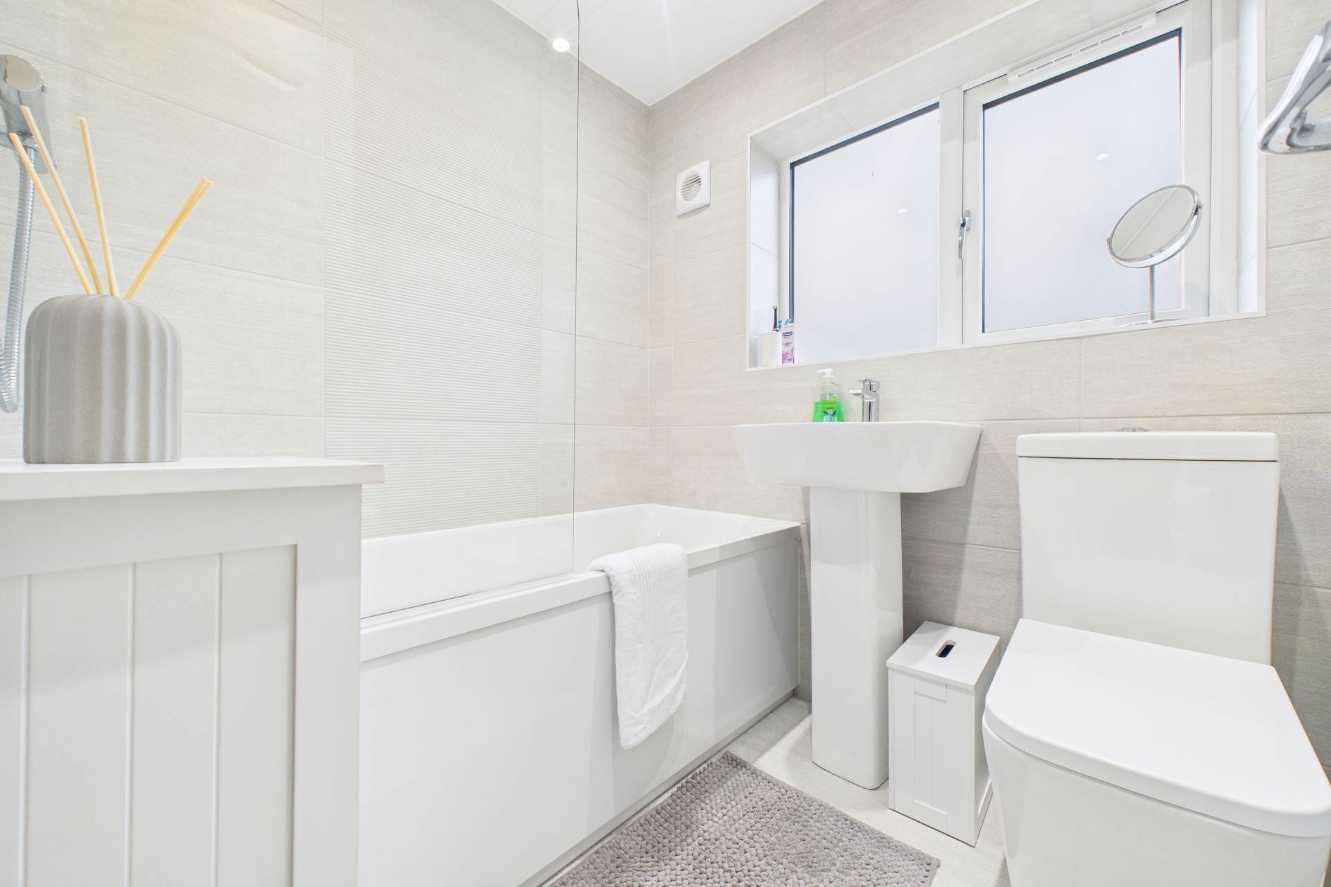 Hazeldean Crescent, Coltness, Wishaw