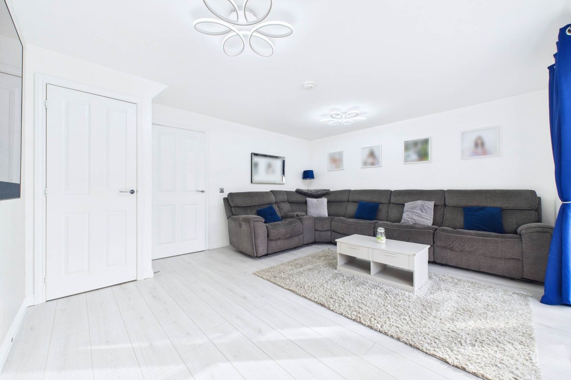 Images for Buttercup Crescent, Newton Farm