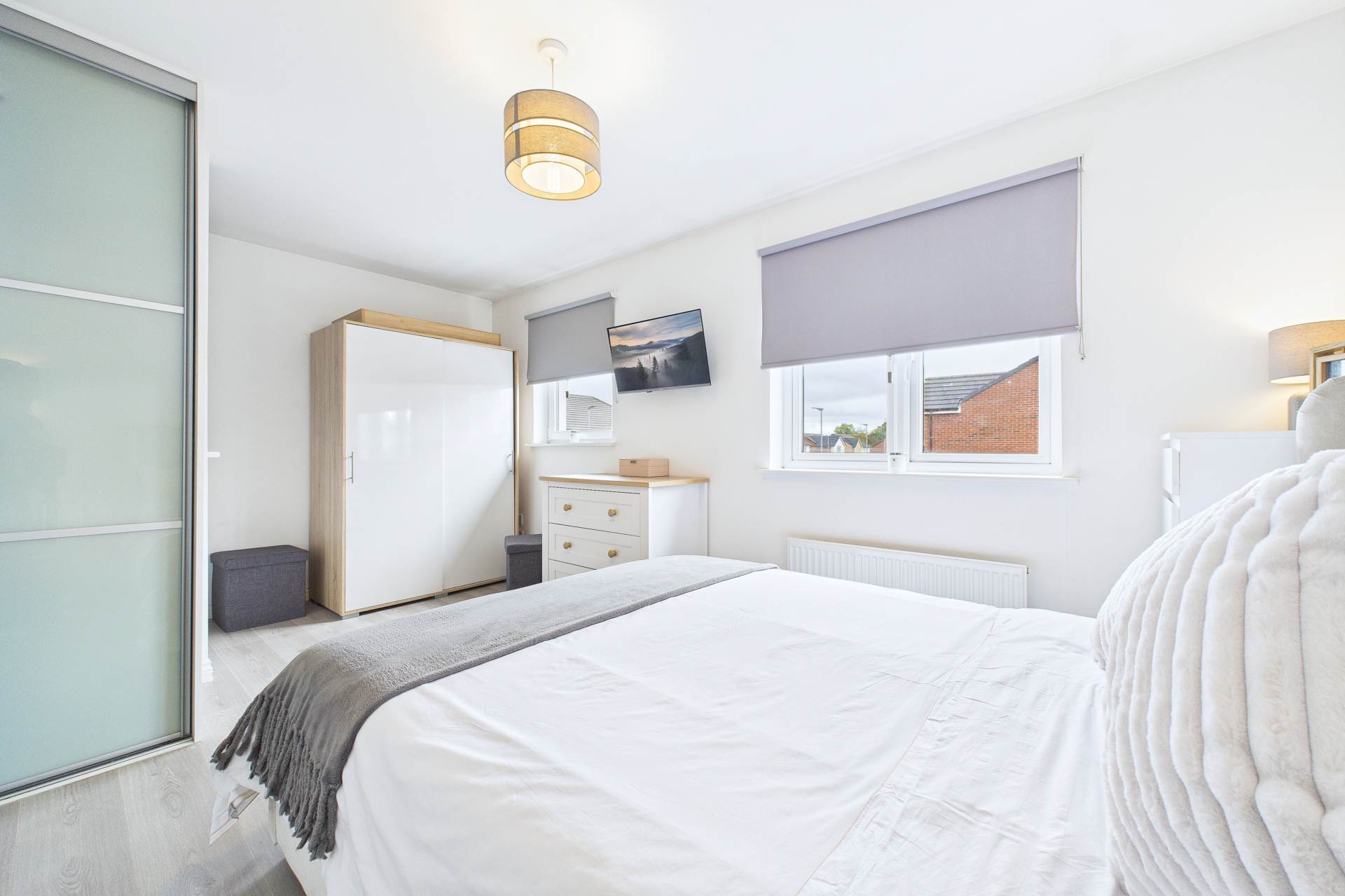 Lindores Drive, Stepps
