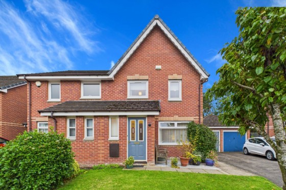 Fyne Crescent, Larkhall