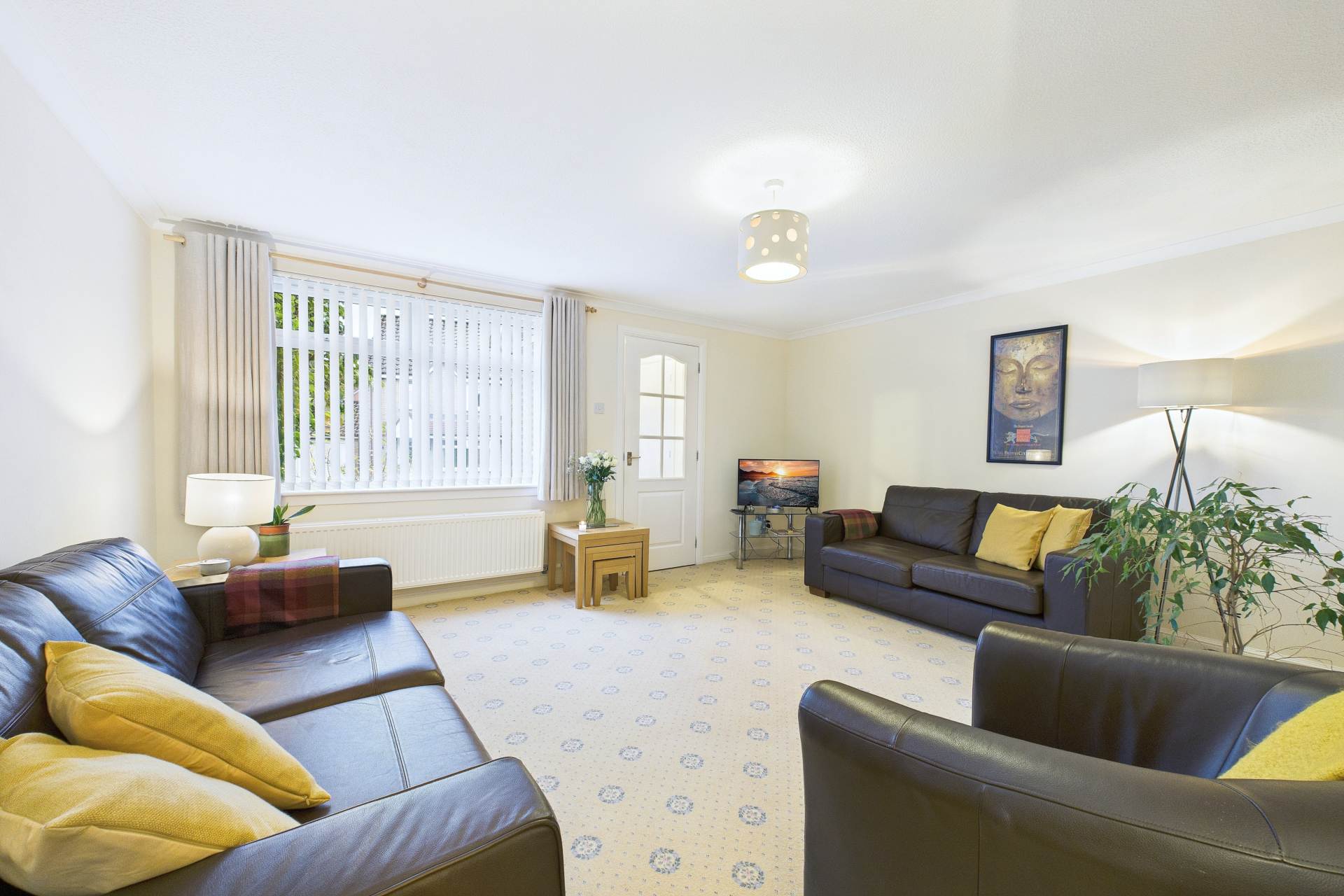 Fyne Crescent, Larkhall