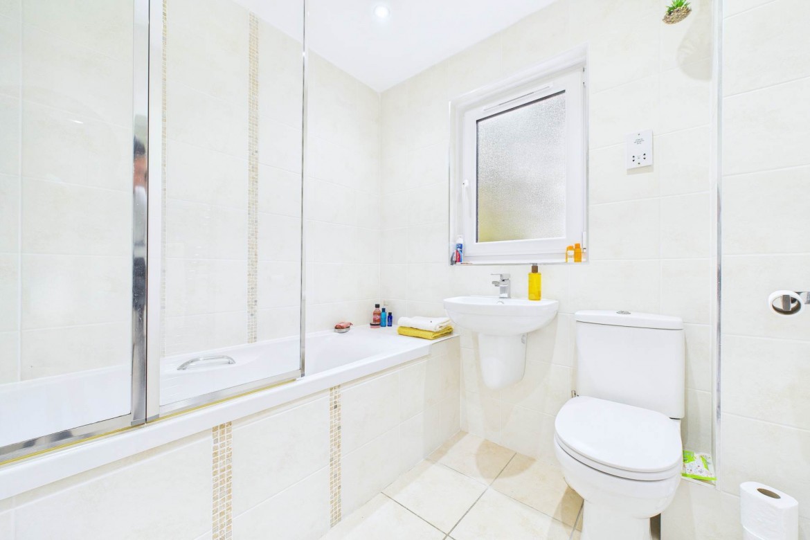 Images for Fyne Crescent, Larkhall