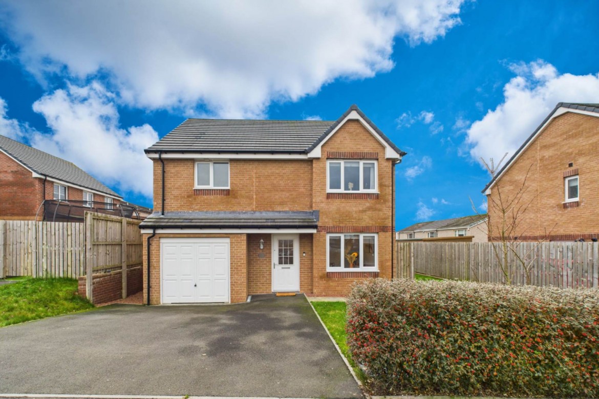 Images for Sinclair Place, Law, Carluke