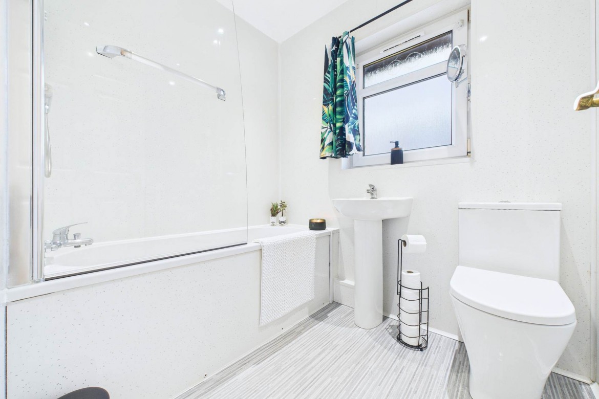 Images for Muirhead Gate, Uddingston