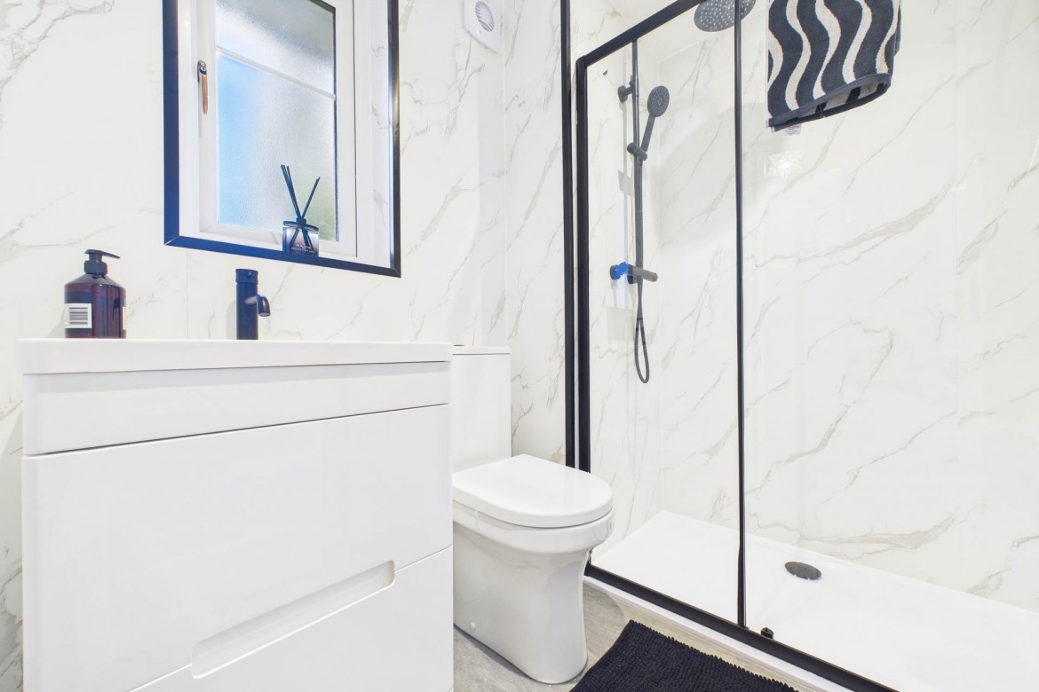 Images for Newark Gate, Allanton, Shotts