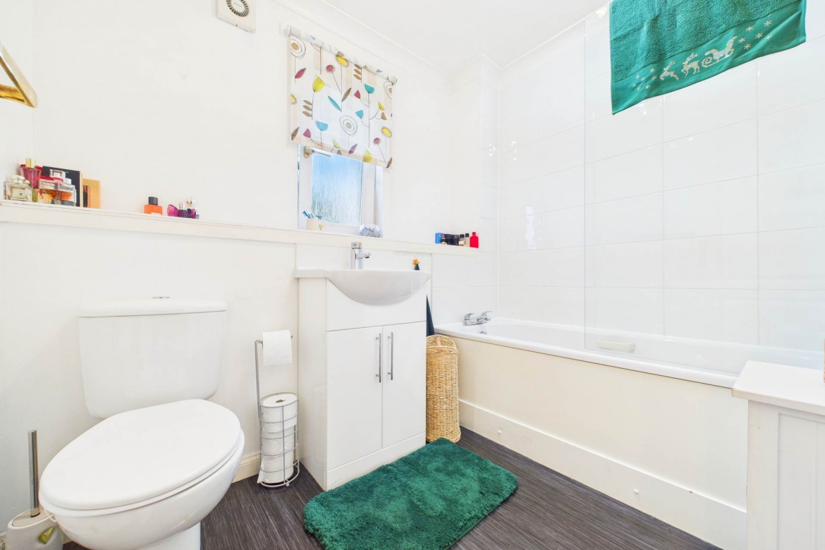 Images for Newark Gate, Allanton, Shotts