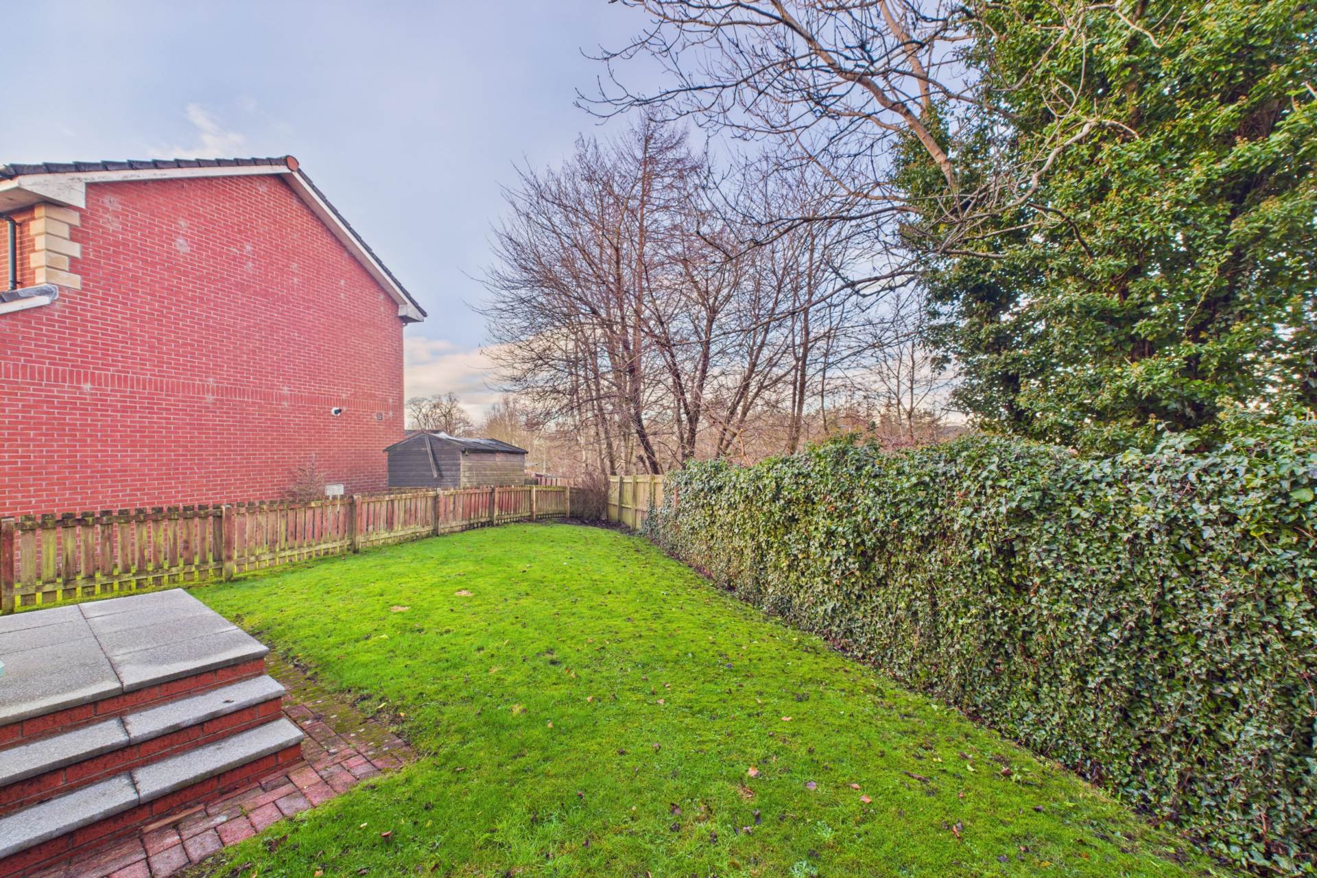 Newark Gate, Allanton, Shotts