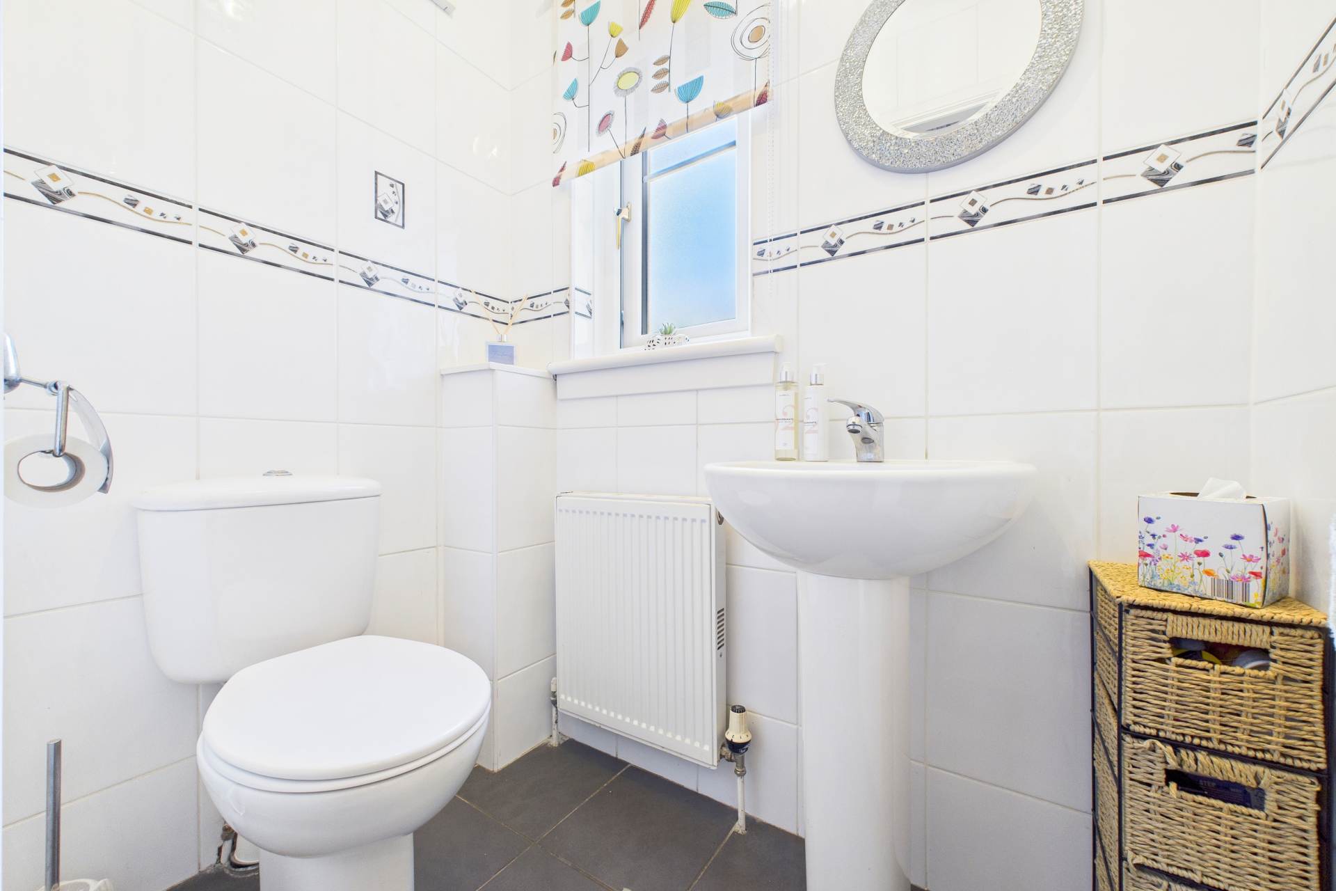 Newark Gate, Allanton, Shotts