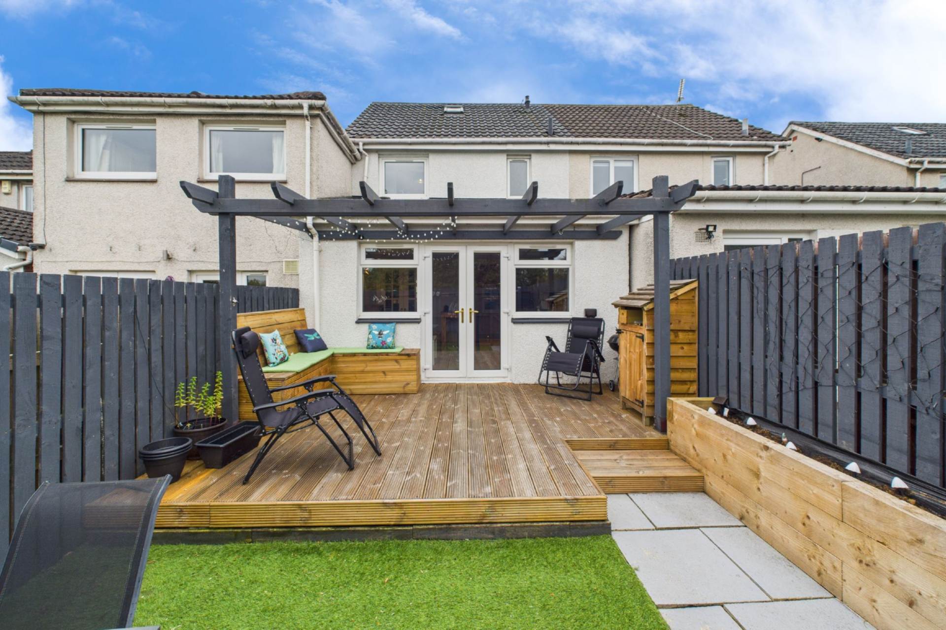 Olifard Avenue, Bothwell