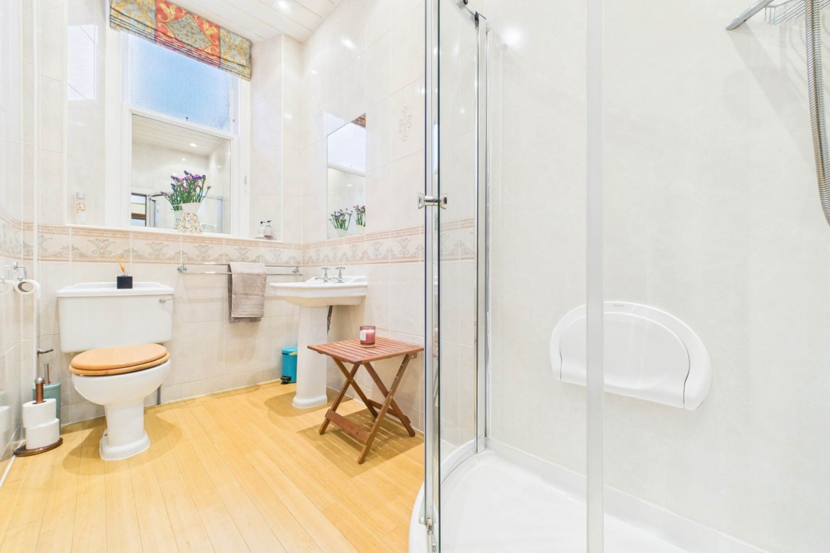 Images for Ravenscraig, Hamilton Drive, Falkirk