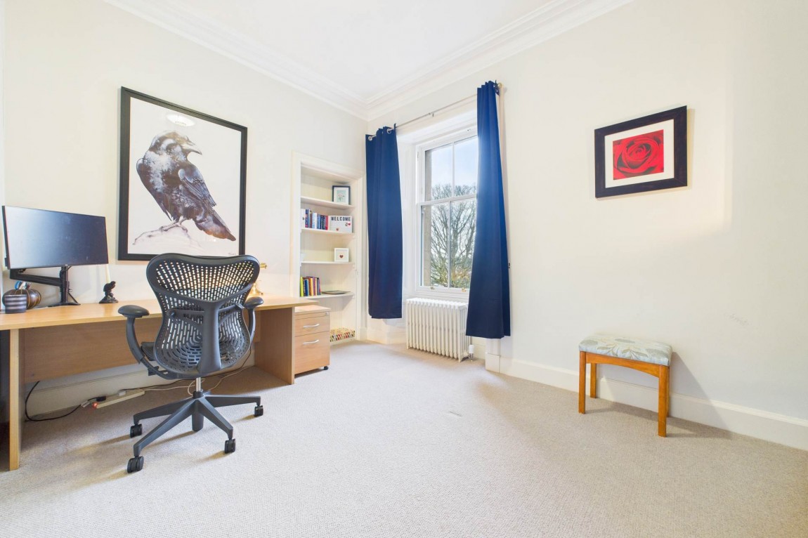 Images for Ravenscraig, Hamilton Drive, Falkirk