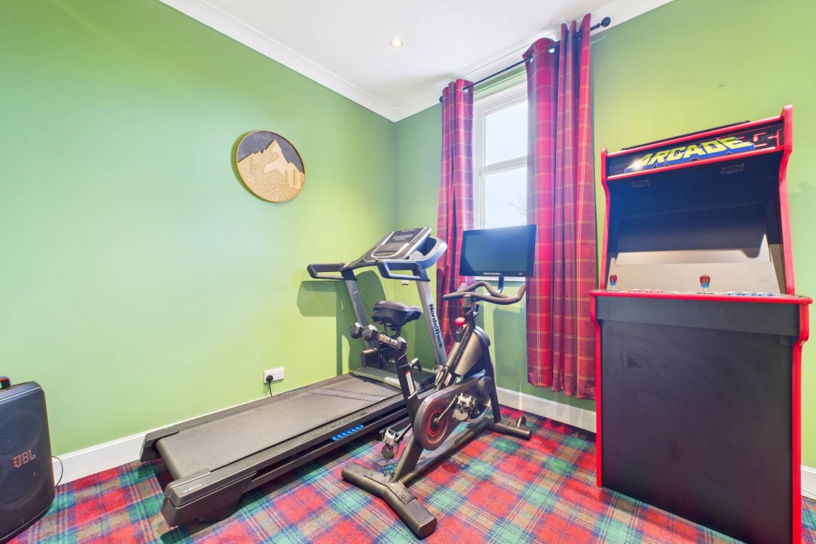 Images for Ravenscraig, Hamilton Drive, Falkirk