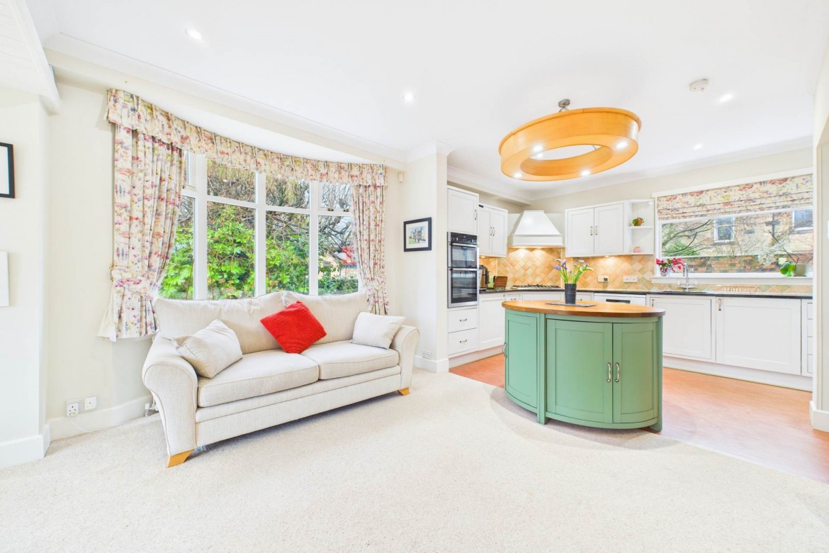 Images for Ravenscraig, Hamilton Drive, Falkirk