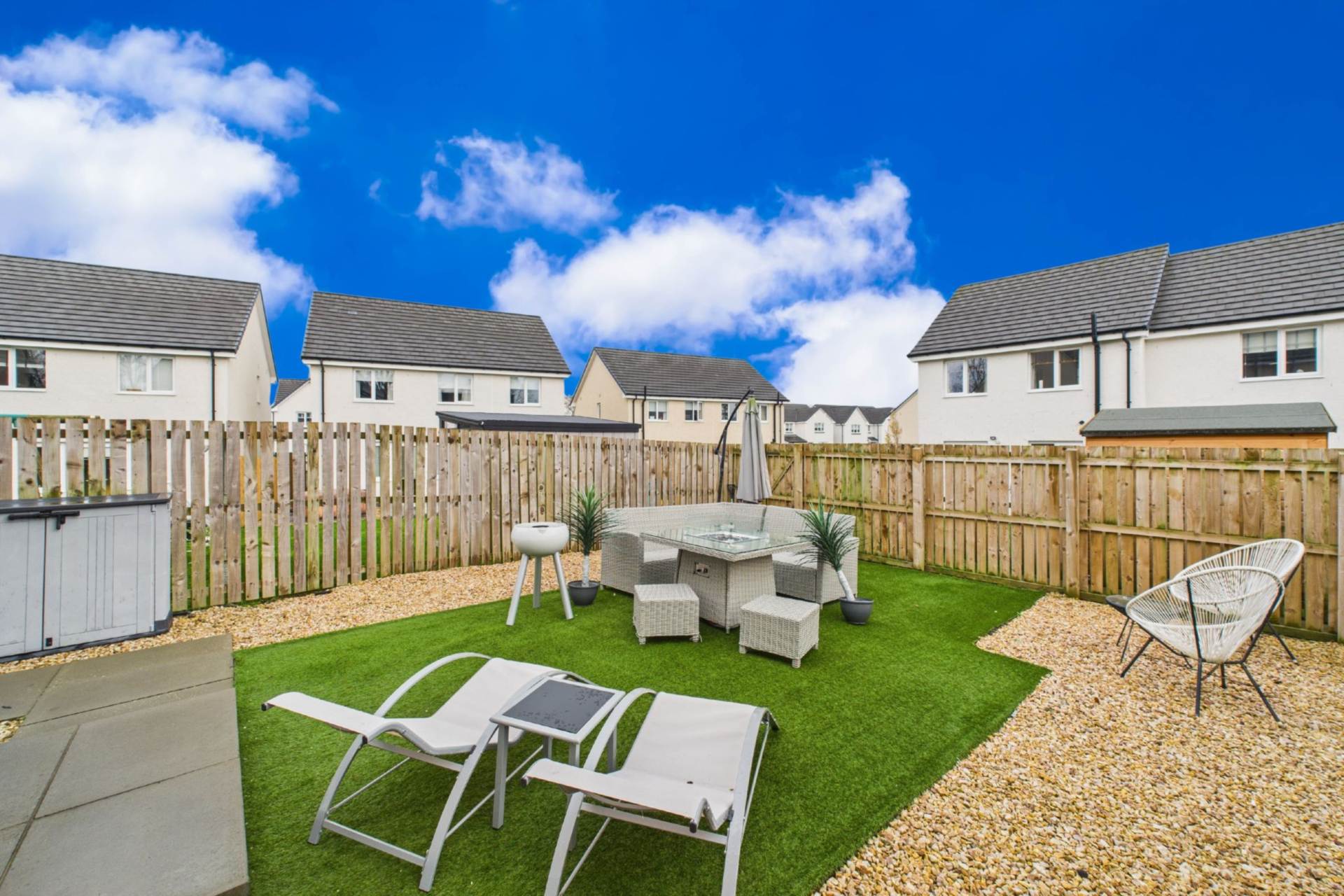 Lotus Crescent, Motherwell